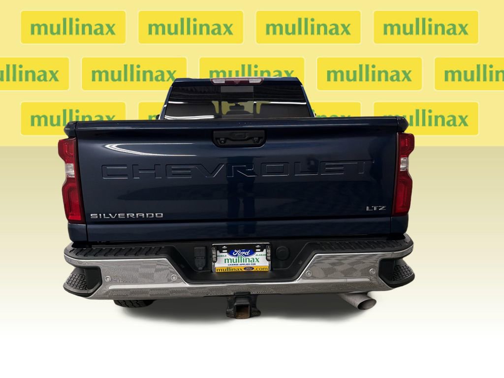 Used 2023 Chevrolet Silverado 2500 LTZ w/ LTZ Convenience Package image 7