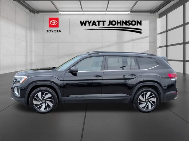 Used 2026 Volkswagen Atlas SE AWD/4WD image 2