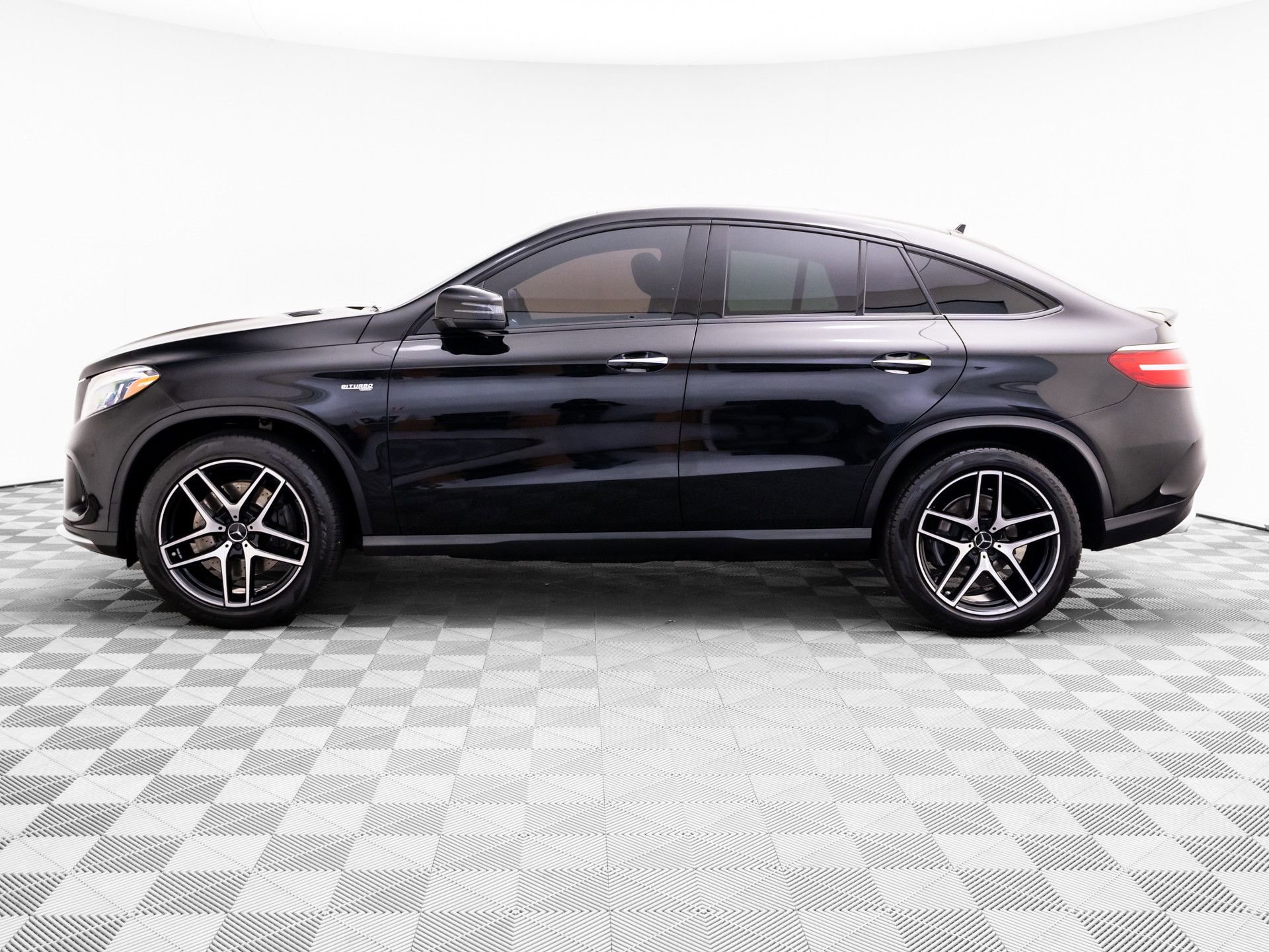 Used 2017 Mercedes-Benz GLE 43 AMG 4MATIC Coupe image 2