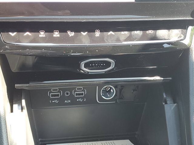 New 2026 Jeep Grand Cherokee L Limited w/ Limited Altitude Package AWD/4WD image 30