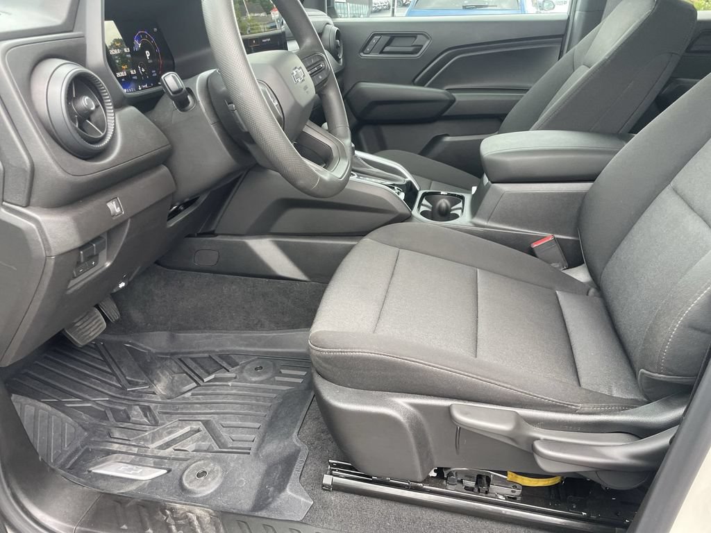 Used 2026 Chevrolet Colorado Trail Boss AWD/4WD image 9