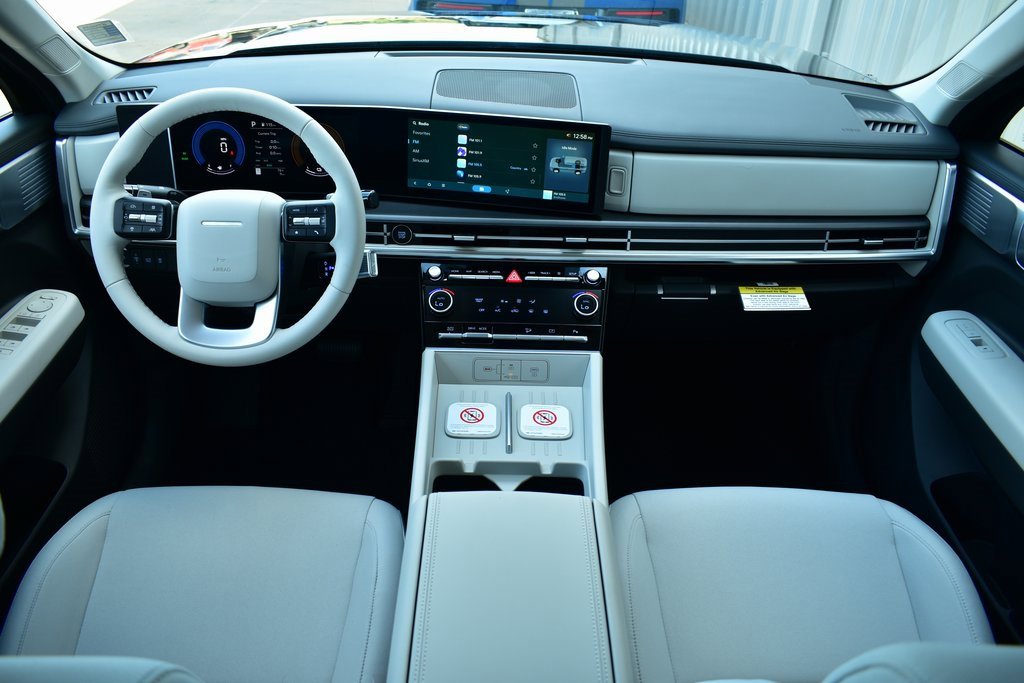 New 2026 Hyundai Santa Fe SE image 32