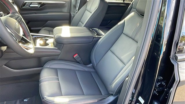 New 2026 Chevrolet Suburban RST image 11