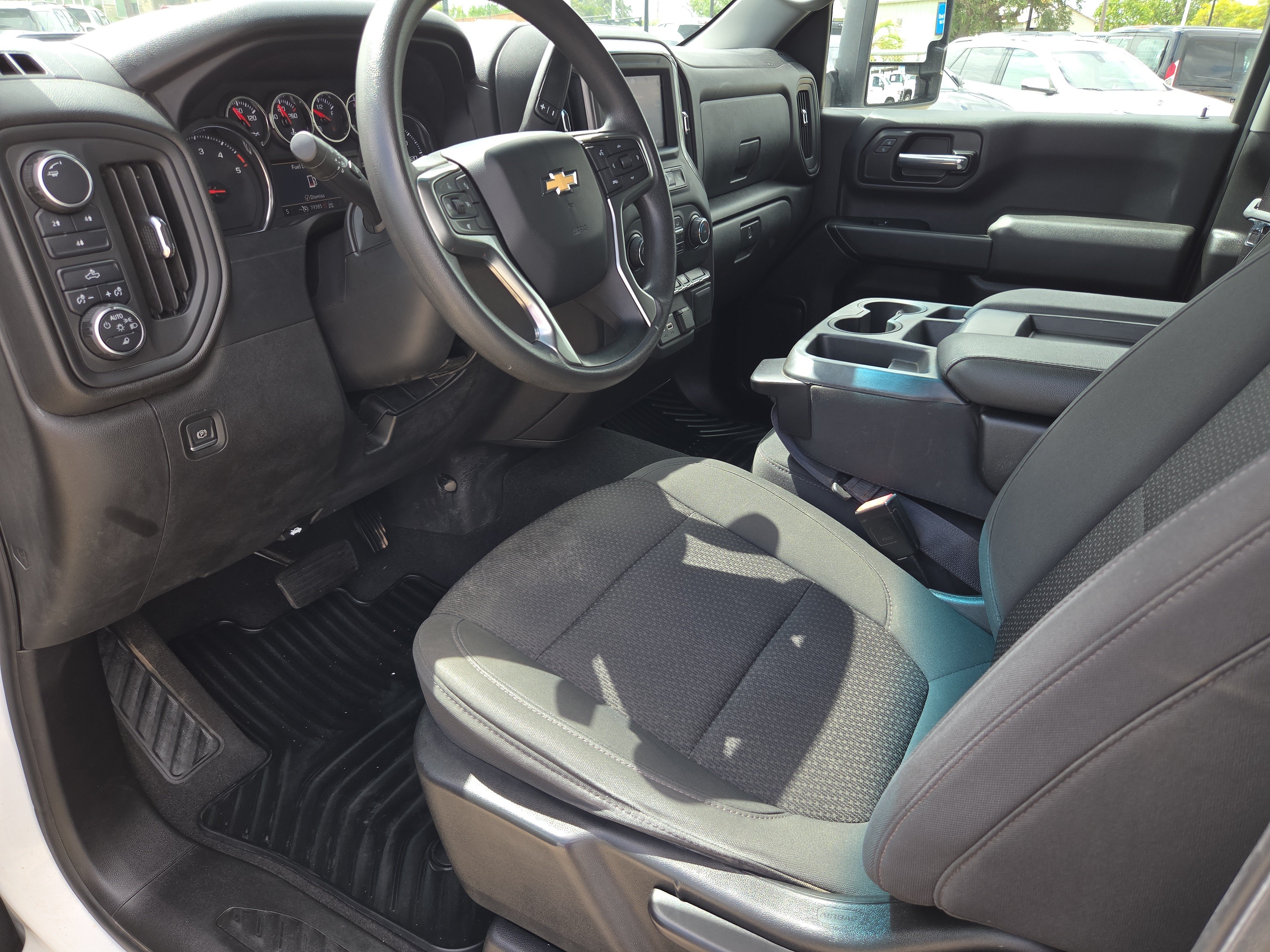 Used 2022 Chevrolet Silverado 2500 Custom w/ Custom Value Package AWD/4WD image 14