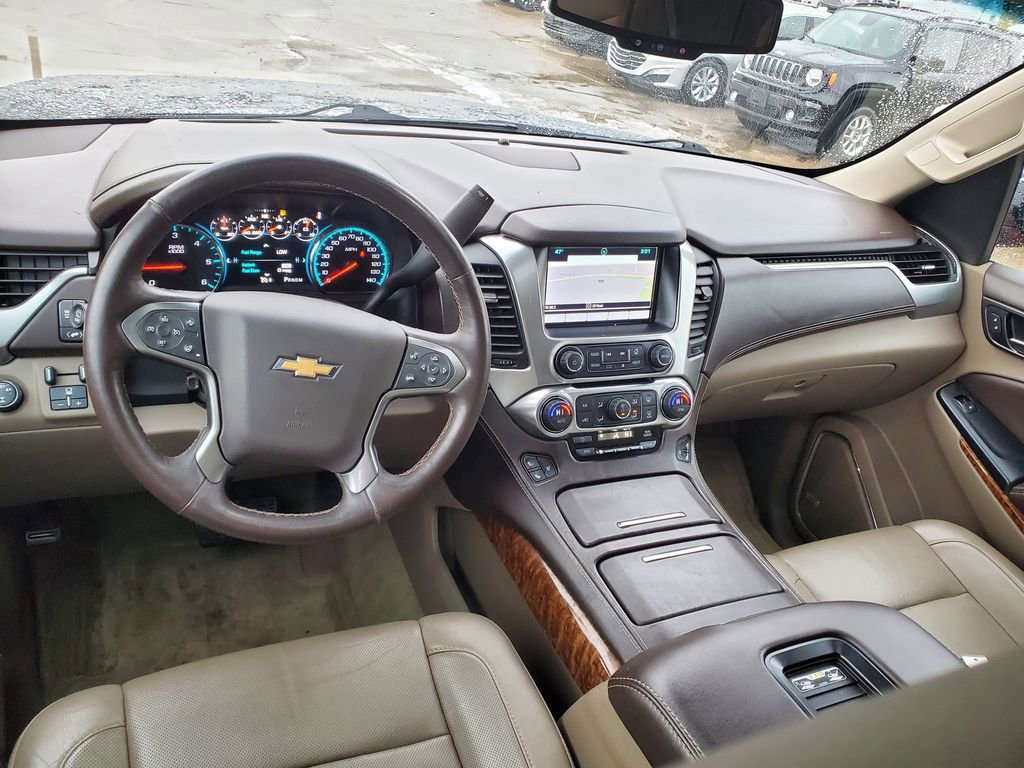 Used 2016 Chevrolet Suburban LTZ image 7
