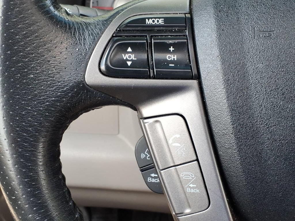 Used 2011 Honda Pilot EX-L image 7