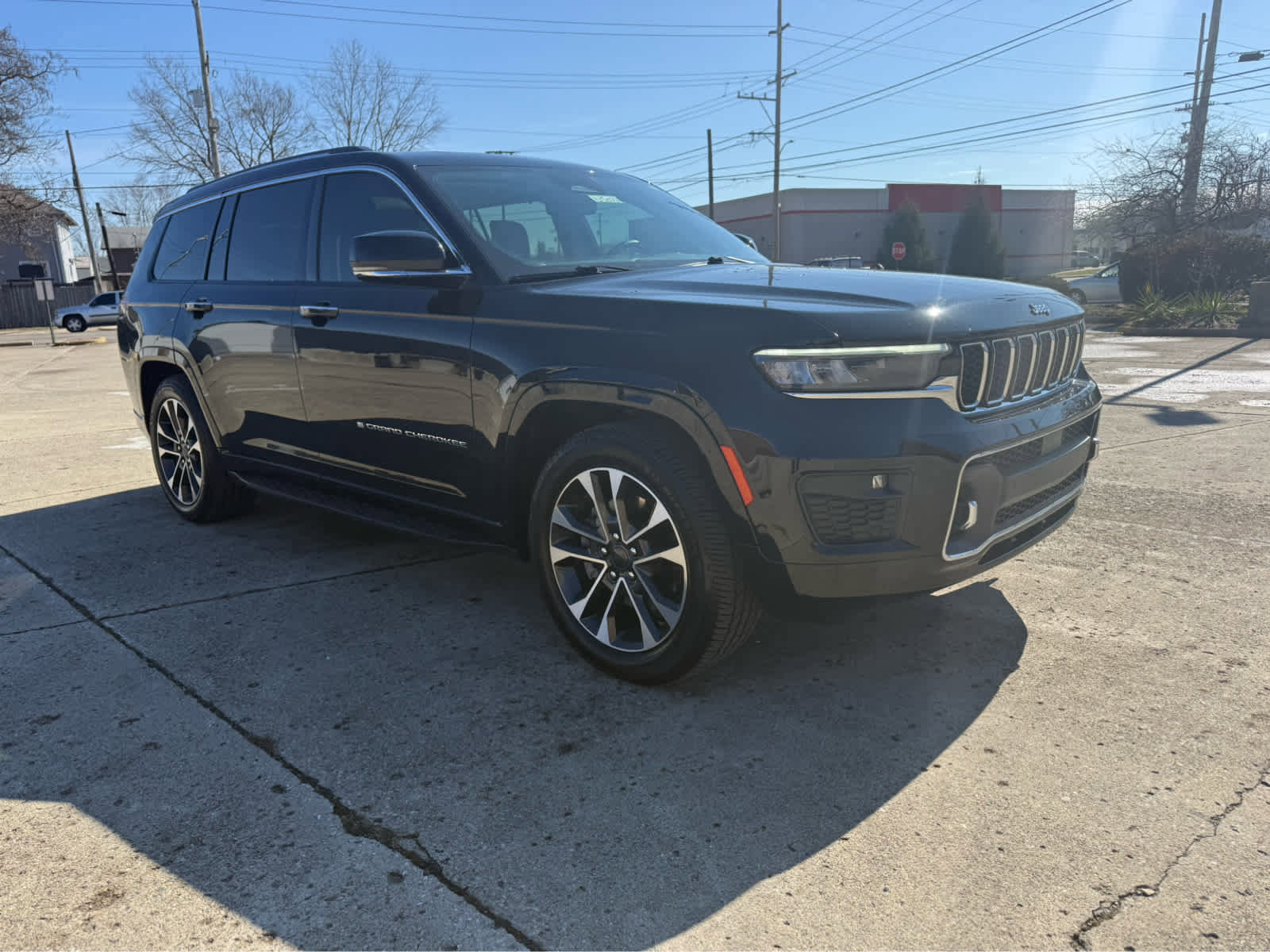 Used 2021 Jeep Grand Cherokee L Overland w/ Luxury Tech Group IV AWD/4WD image 7