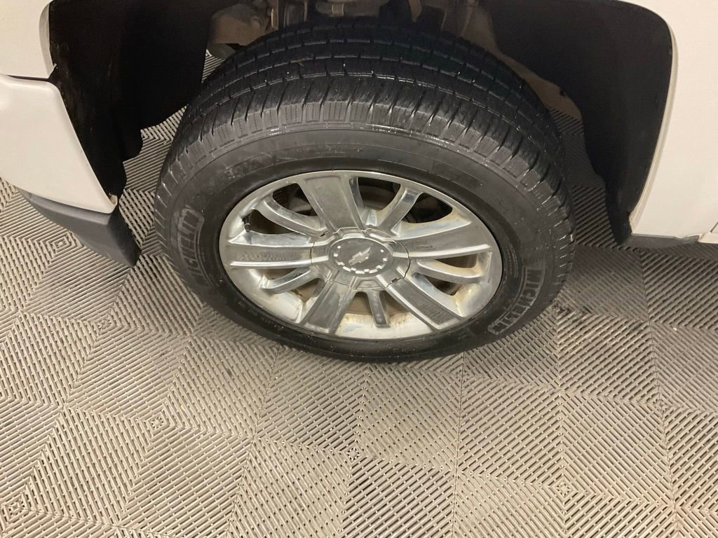 Used 2018 Chevrolet Silverado 1500 High Country image 12