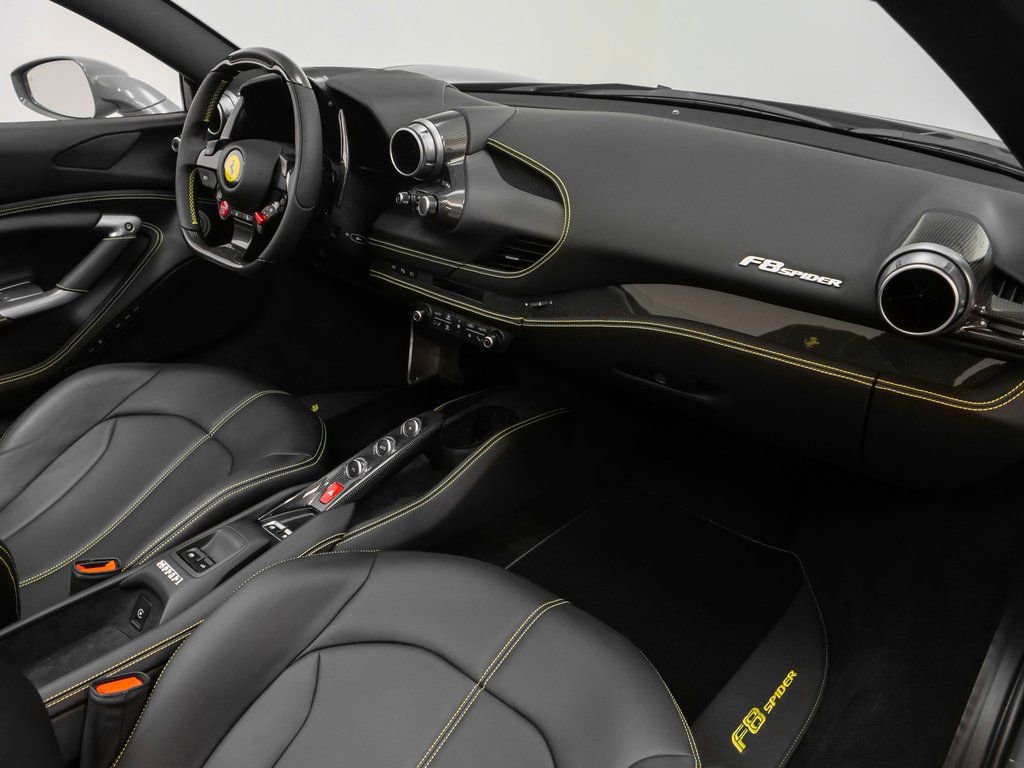Used 2022 Ferrari F8 Tributo image 22