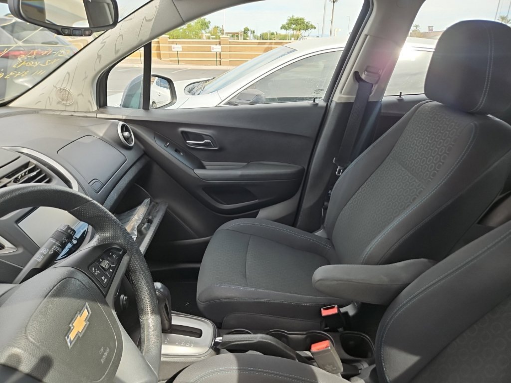 Used 2016 Chevrolet Trax LS AWD/4WD image 5