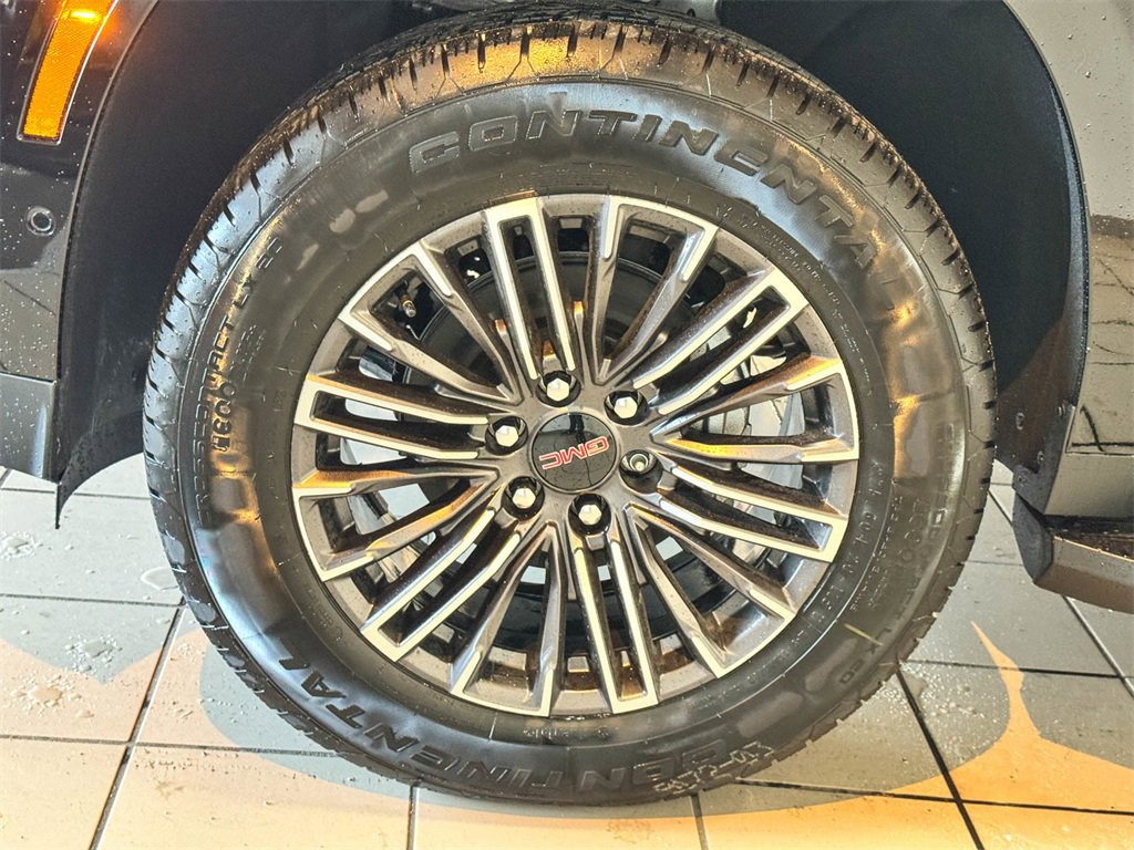 New 2026 GMC Yukon Elevation image 13