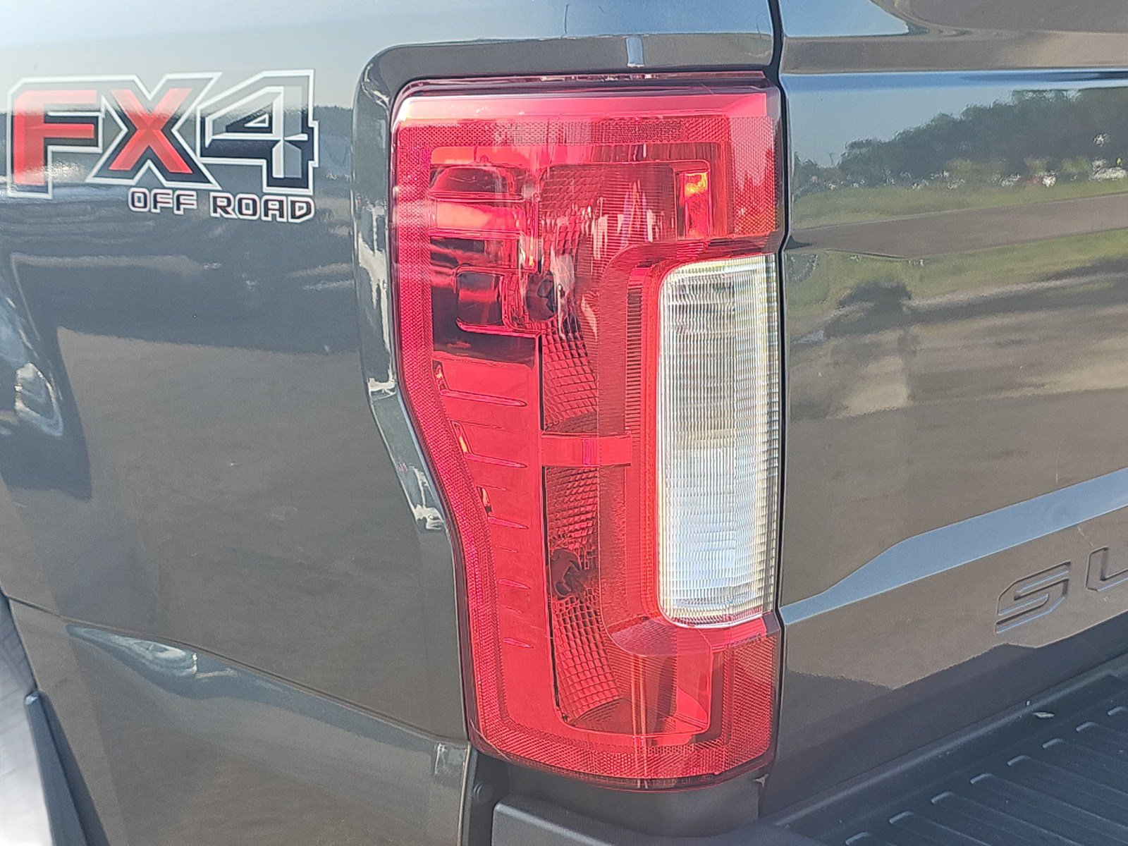 Used 2017 Ford F250 Lariat w/ Lariat Value Package AWD/4WD image 29