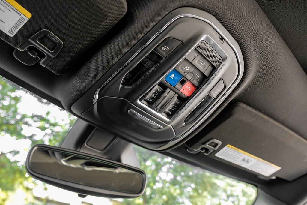Used 2023 Jeep Grand Cherokee L Laredo image 40
