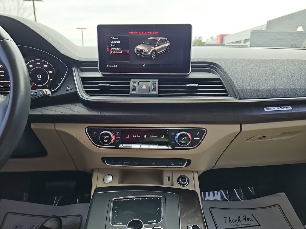 Used 2018 Audi Q5 Prestige w/ Prestige Package image 24