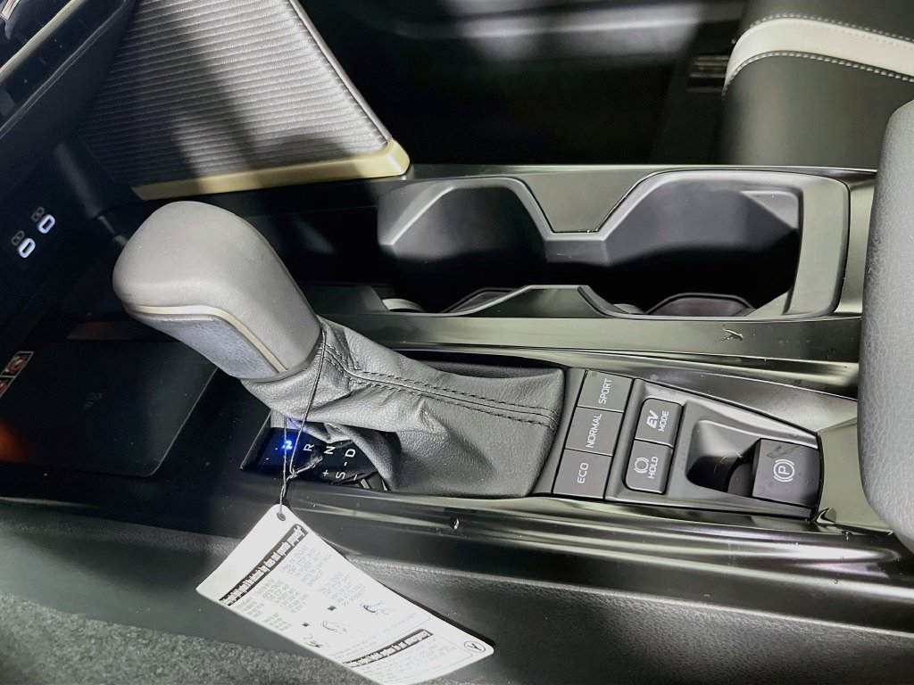 New 2026 Toyota Camry SE FWD image 23