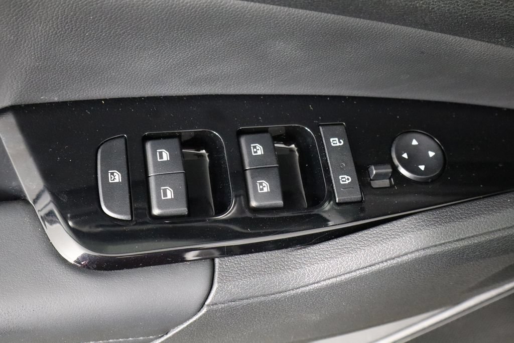 Used 2025 Kia Sportage EX FWD image 20