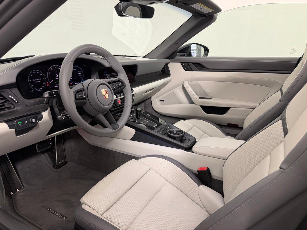 Certified 2026 Porsche 911 Targa 4 GTS AWD/4WD image 4