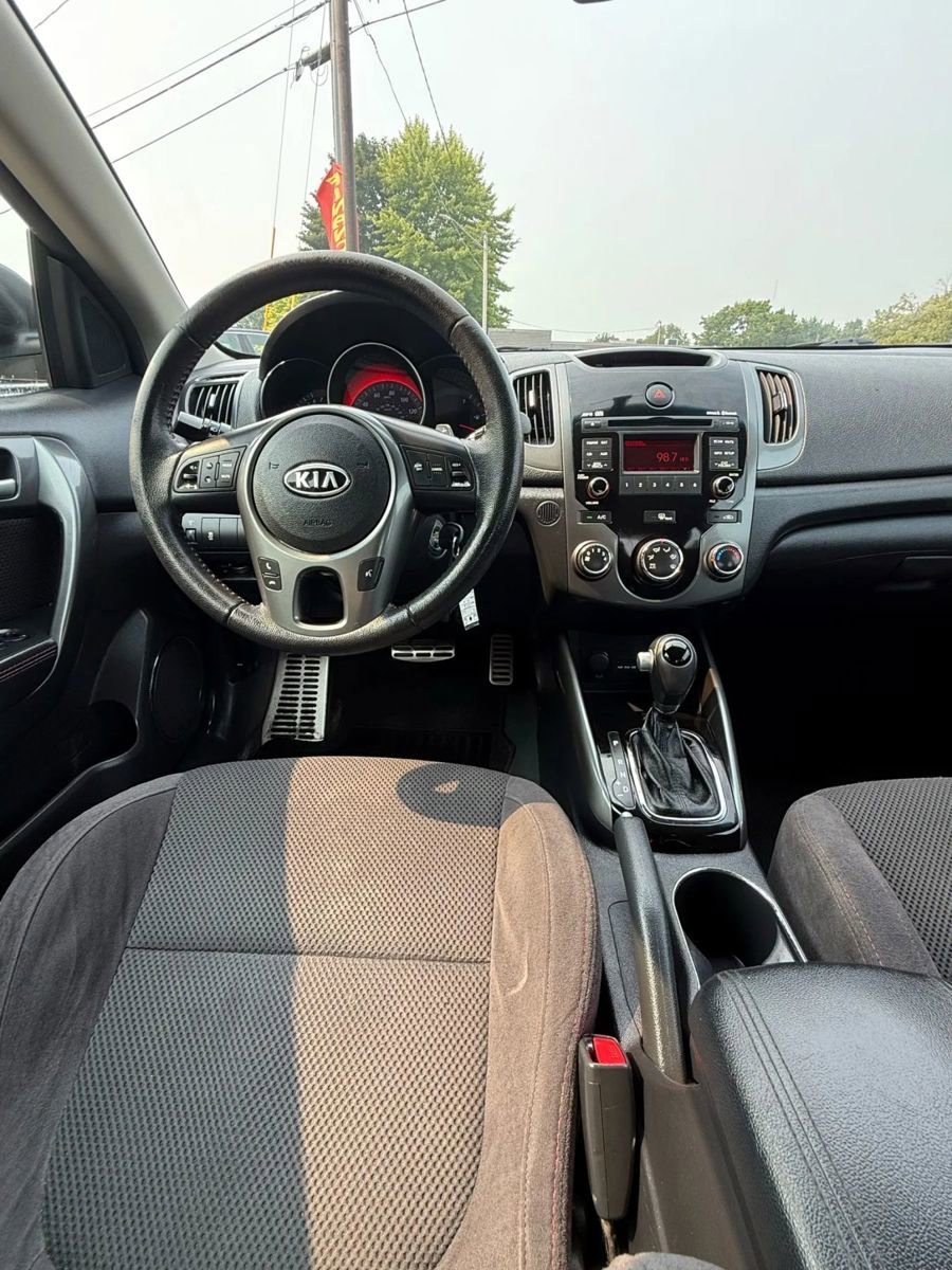 Used 2012 Kia Forte Koup SX image 22