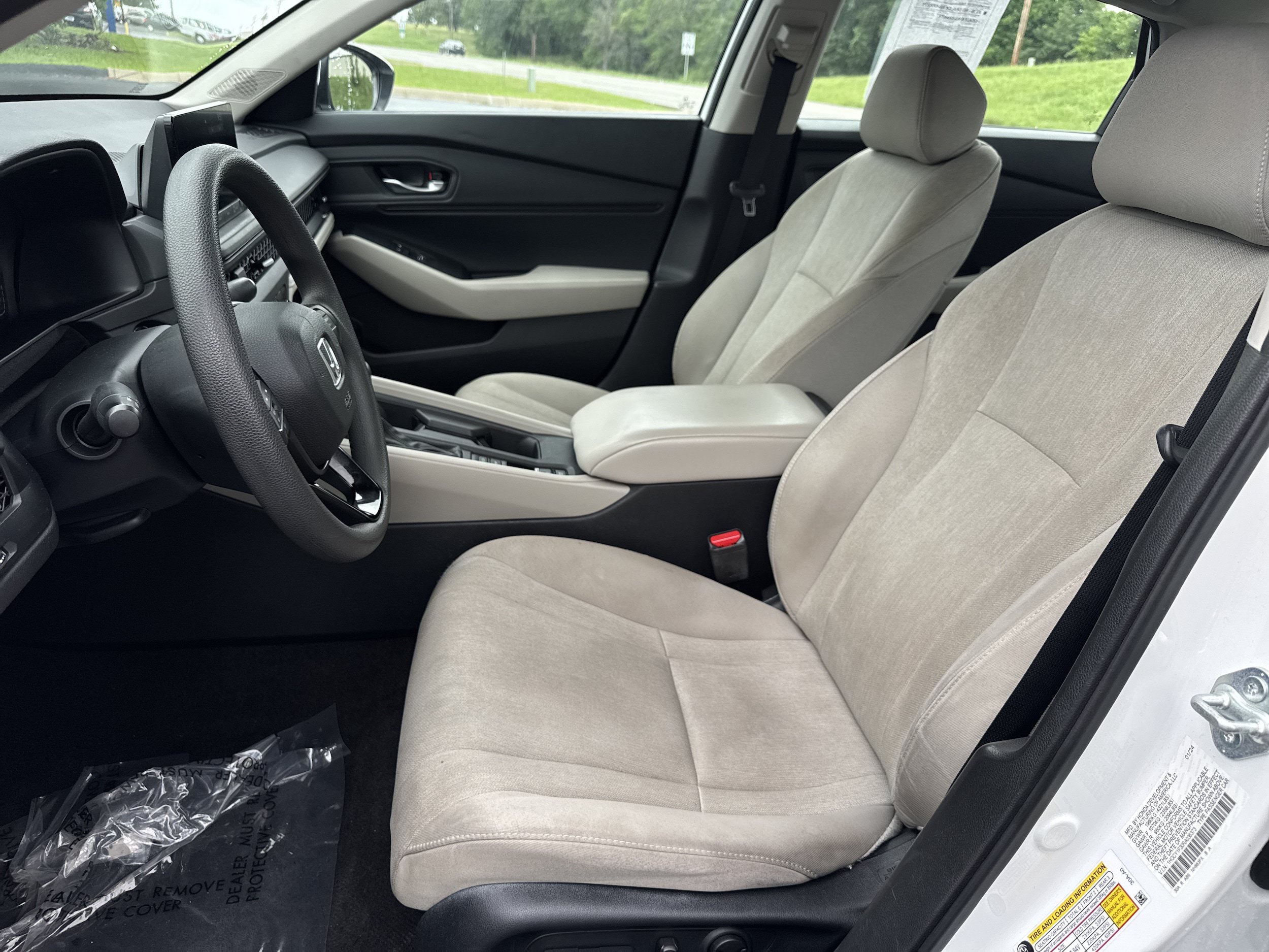 Used 2024 Honda Accord EX image 3