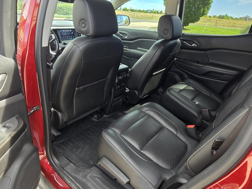 Used 2018 GMC Acadia SLT AWD/4WD image 16