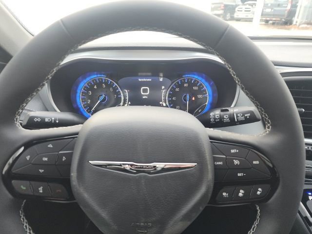 New 2026 Chrysler Pacifica Limited w/ S Appearance Package image 16