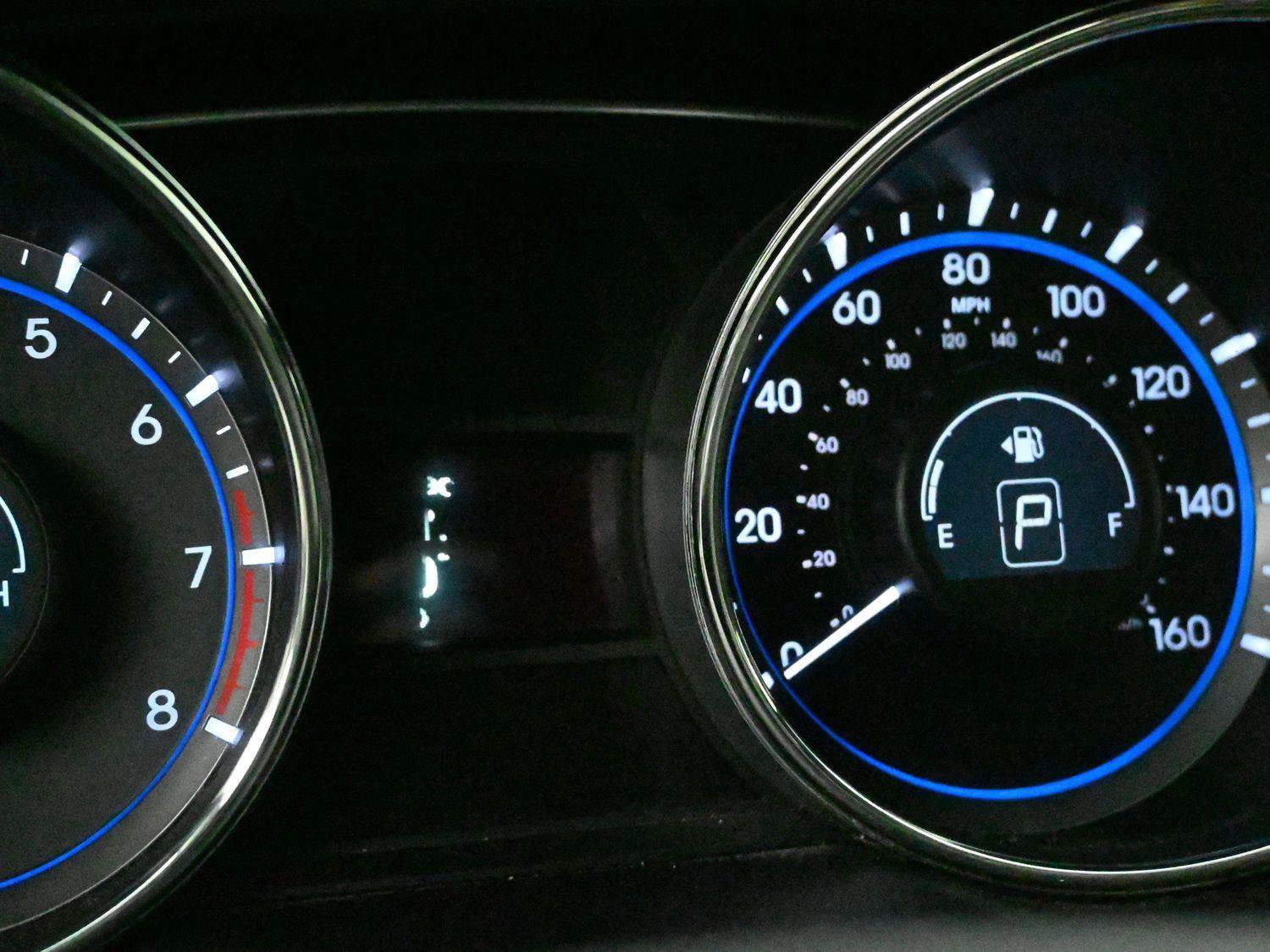 Used 2011 Hyundai Sonata SE FWD image 3