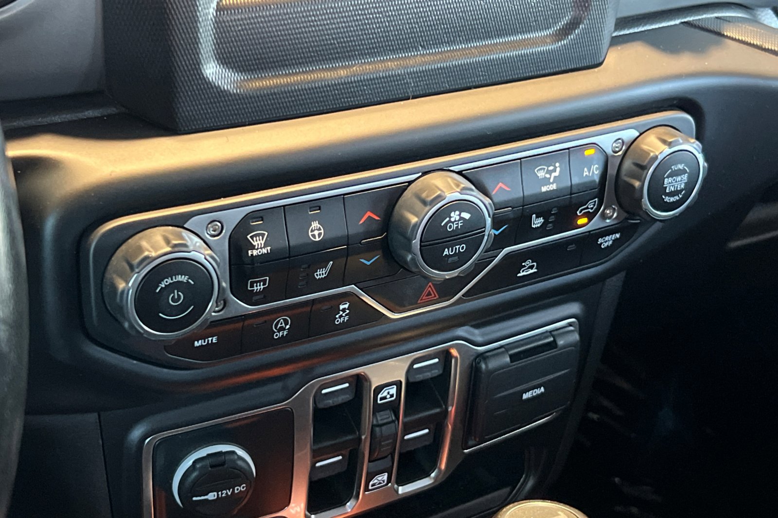 Used 2022 Jeep Wrangler Unlimited Sport image 20