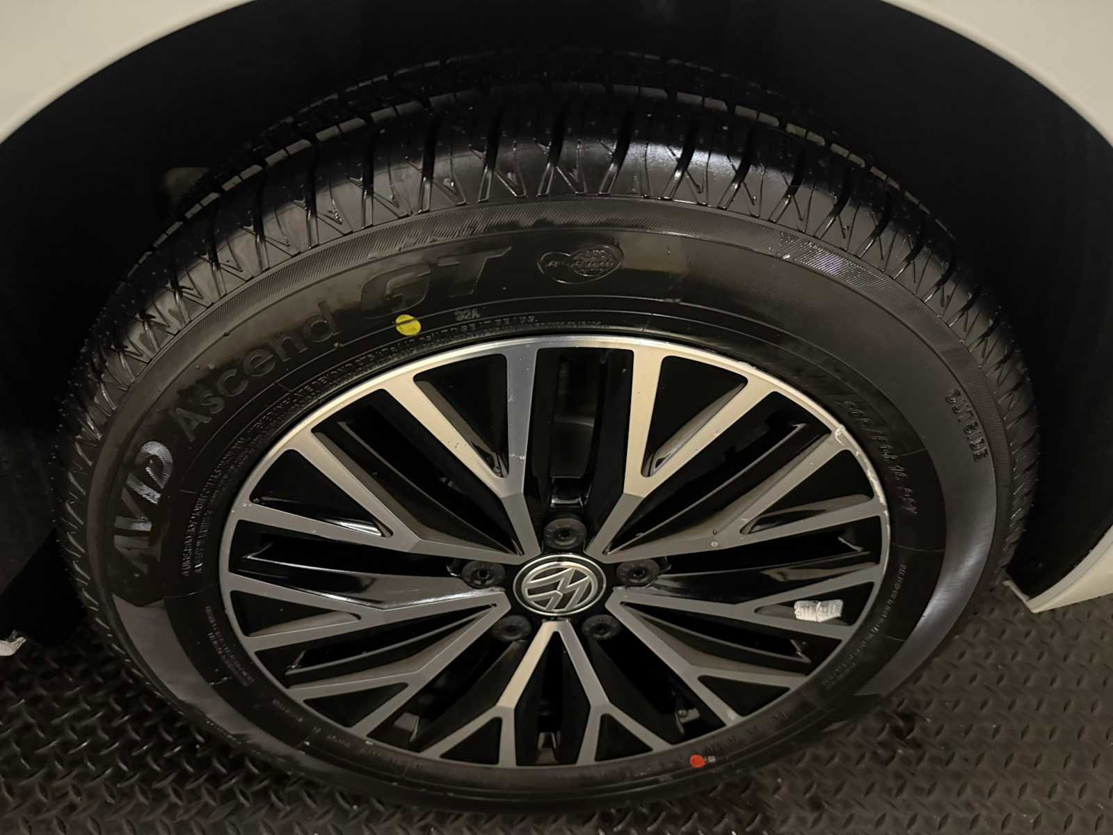 Used 2021 Volkswagen Jetta S w/ Driver Assistance Package image 9