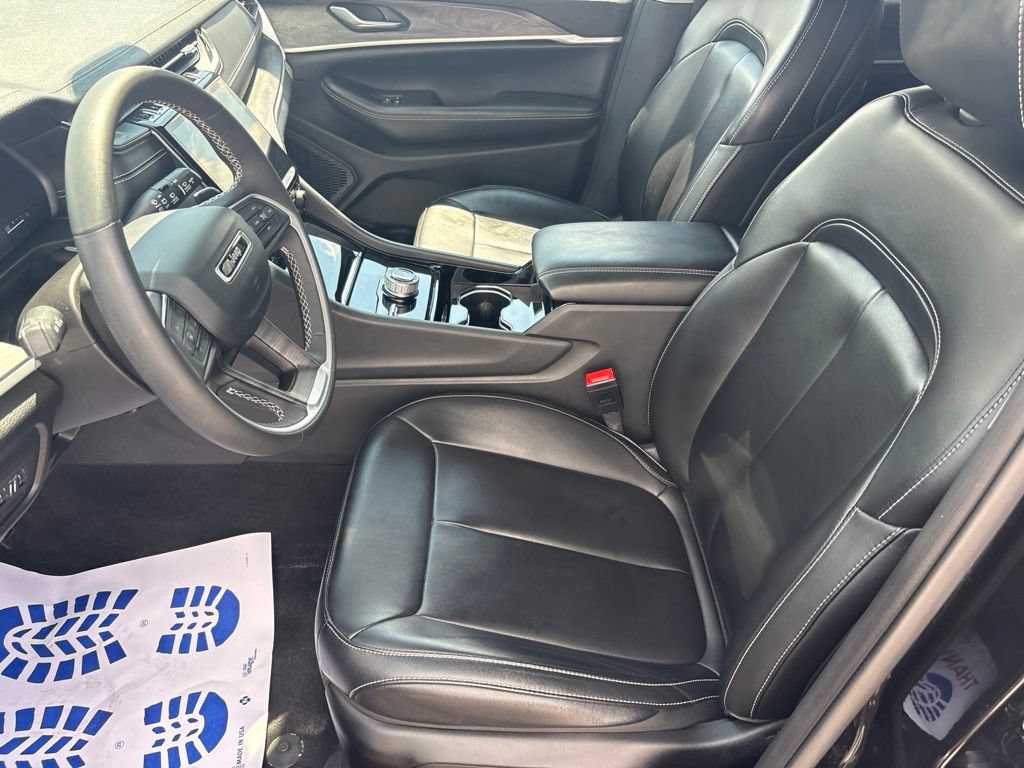 Used 2023 Jeep Grand Cherokee L Limited AWD/4WD image 18