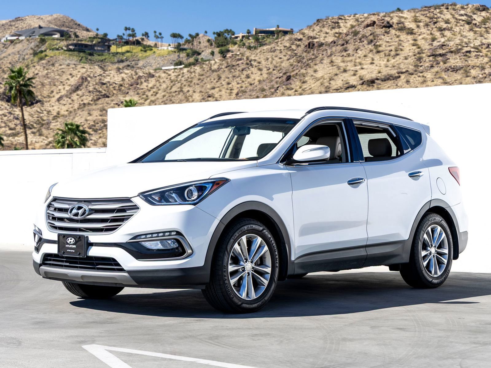 Used 2018 Hyundai Santa Fe Sport 2.0T FWD image 5