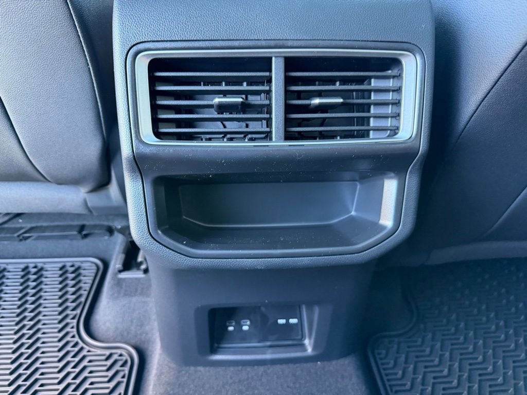 New 2026 Volkswagen Atlas Cross Sport SE image 27