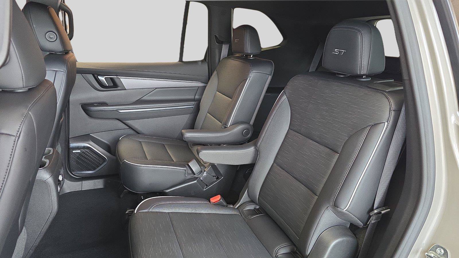 Used 2026 Buick Enclave Sport Touring AWD/4WD image 18
