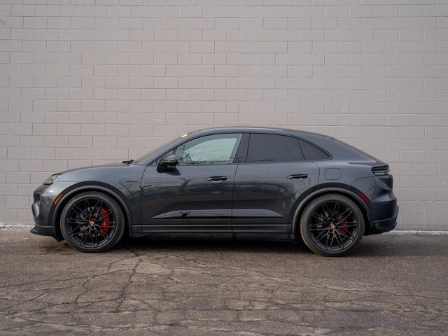 Certified 2025 Porsche Macan 4S Electric image 2