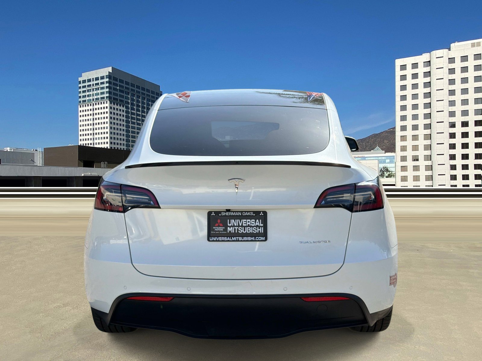 Used 2023 Tesla Model Y Long Range AWD/4WD image 4