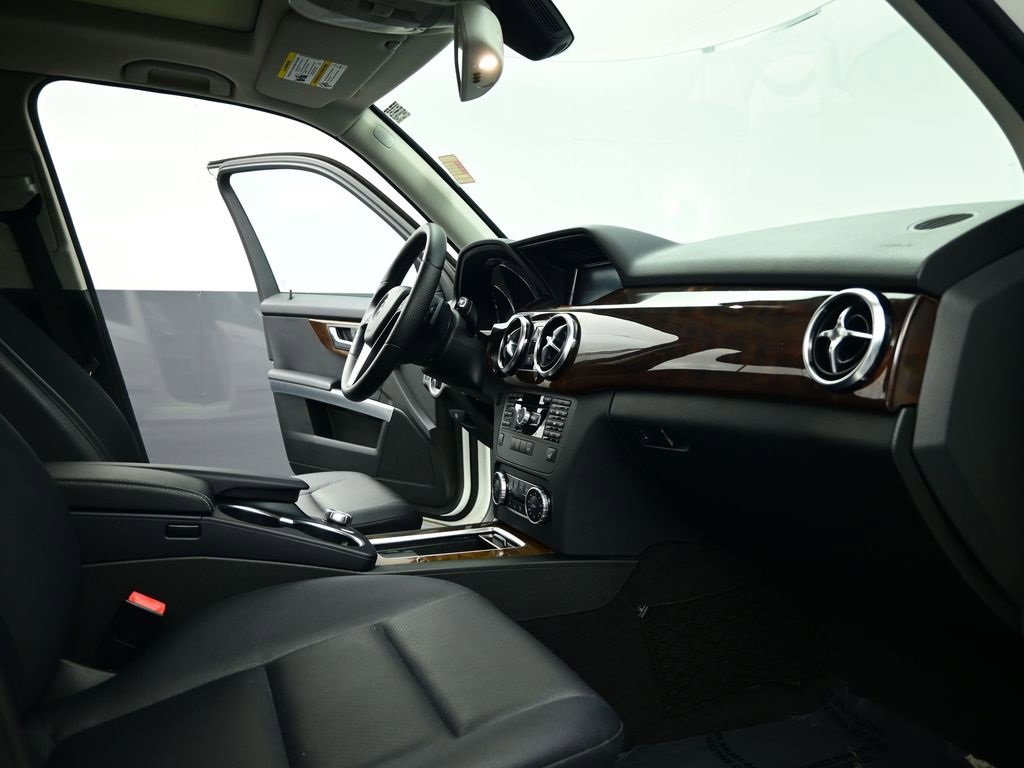Used 2015 Mercedes-Benz GLK 350 4MATIC image 30