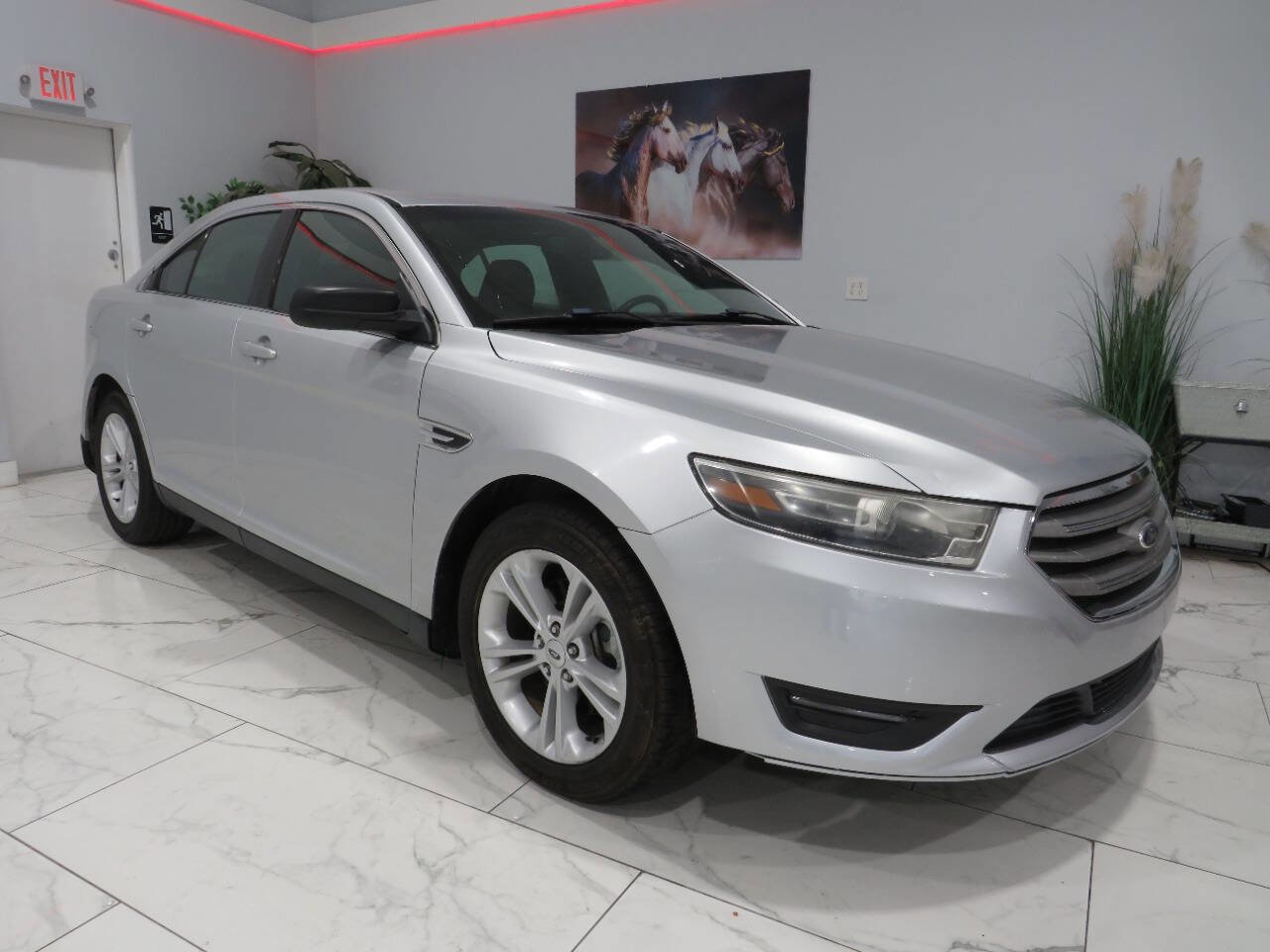 Used 2015 Ford Taurus SEL w/ Equipment Group 201A FWD image 1