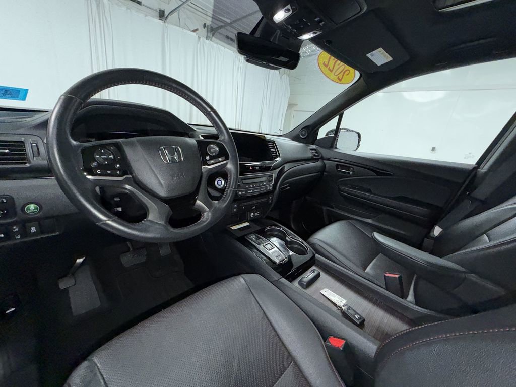 Used 2021 Honda Pilot Black Edition image 12