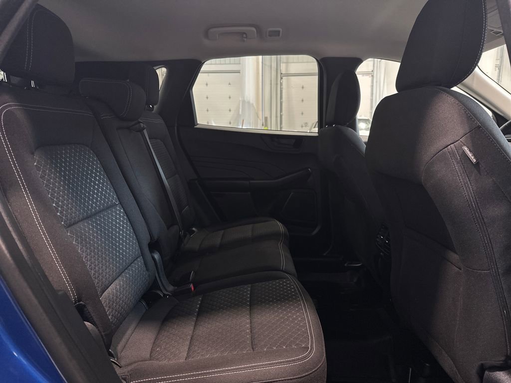 Used 2023 Ford Escape Active w/ Cold Weather Package FWD image 31