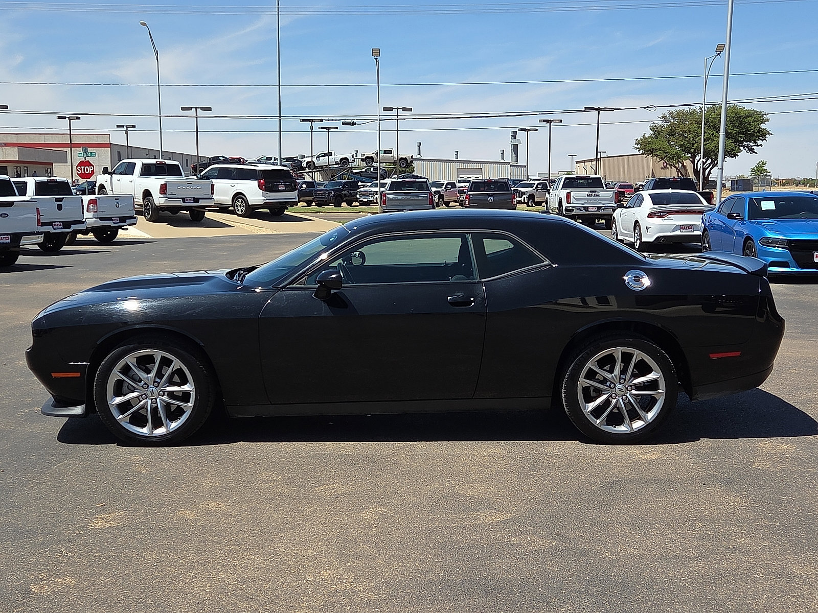 Used 2022 Dodge Challenger GT AWD/4WD image 2