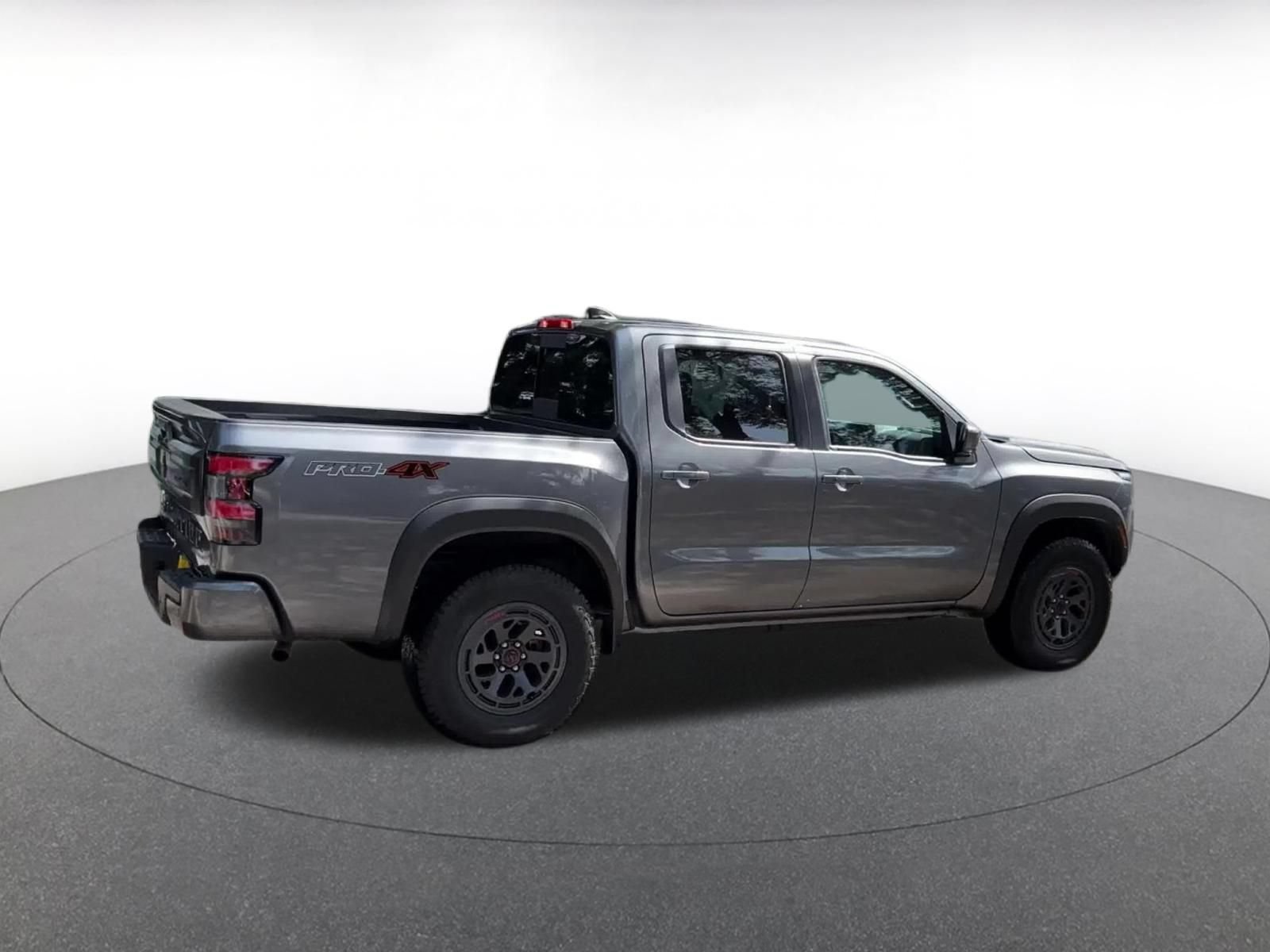 Used 2026 Nissan Frontier PRO-4X AWD/4WD image 13