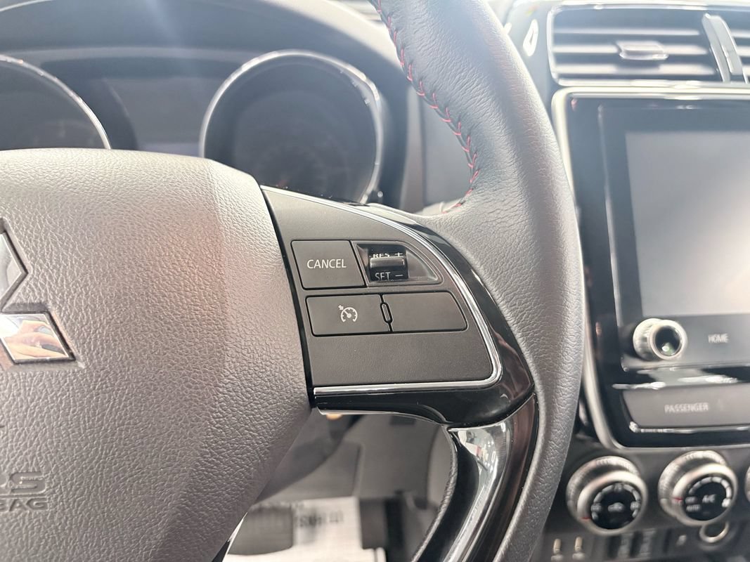 Used 2026 Mitsubishi Outlander Sport LE AWD/4WD image 19