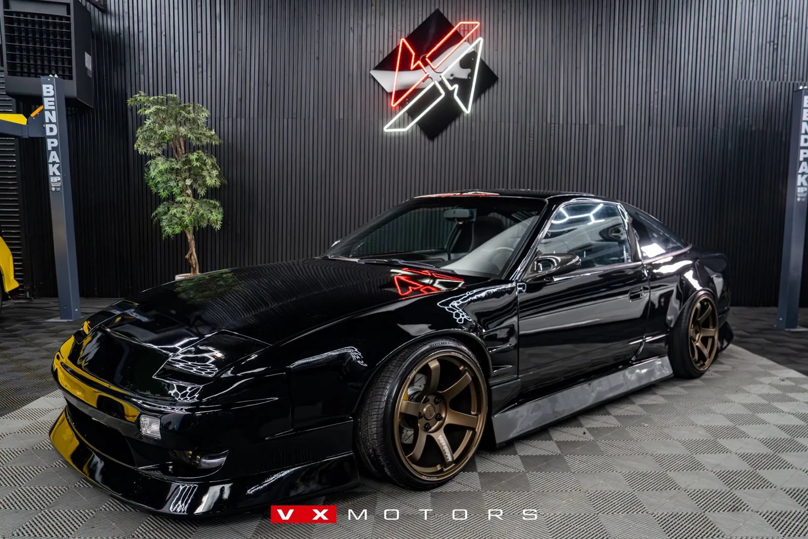 Used 1989 Nissan 240SX SE RWD image 1