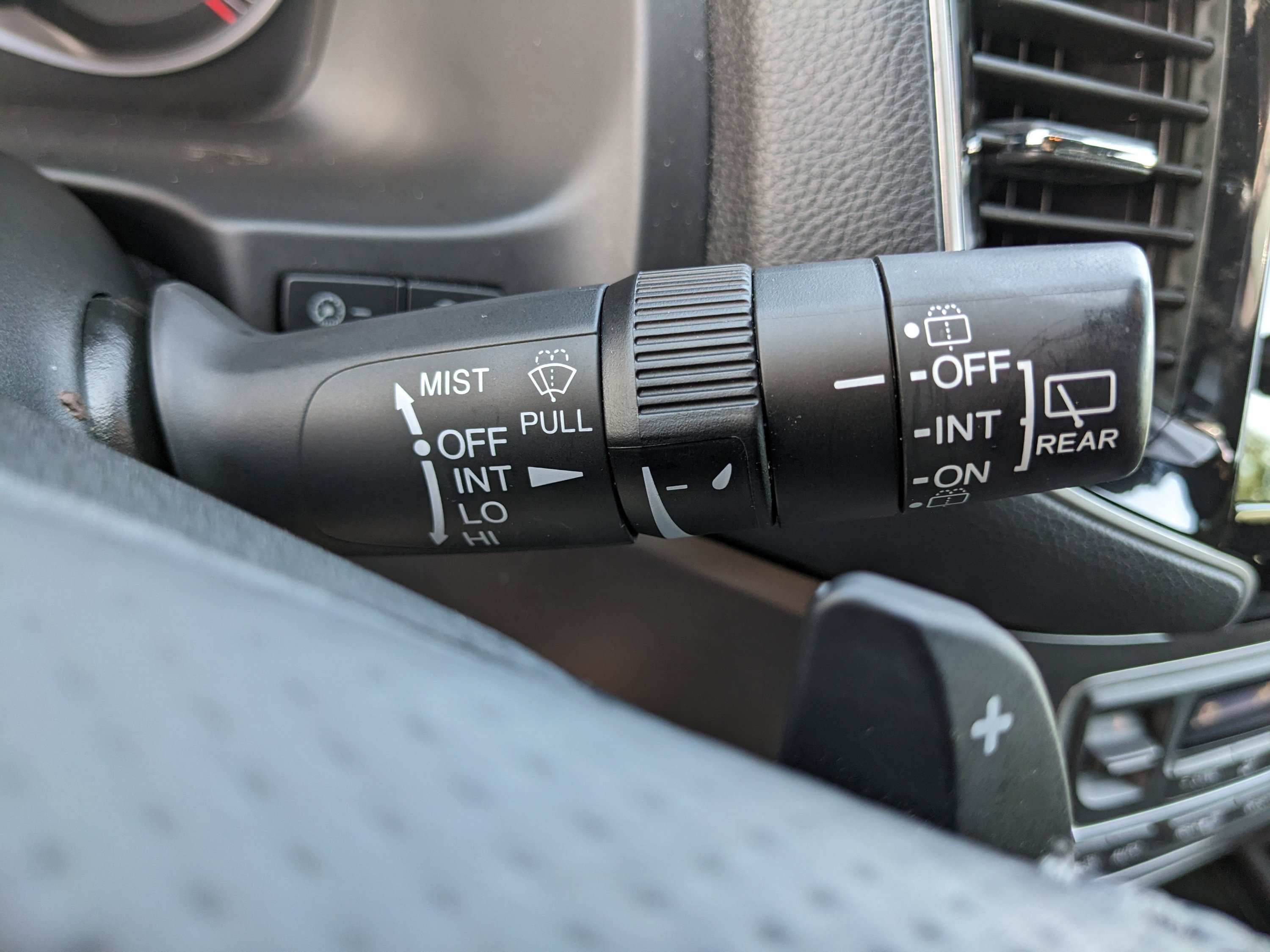 Used 2025 Honda Passport EX-L image 29