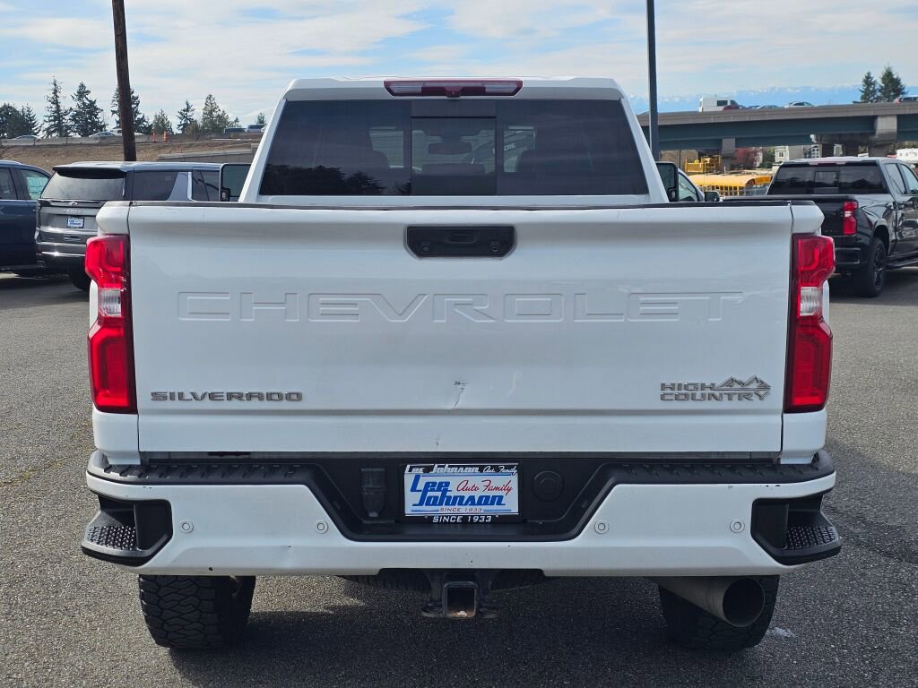 Used 2022 Chevrolet Silverado 3500 High Country w/ Safety Package II AWD/4WD image 6