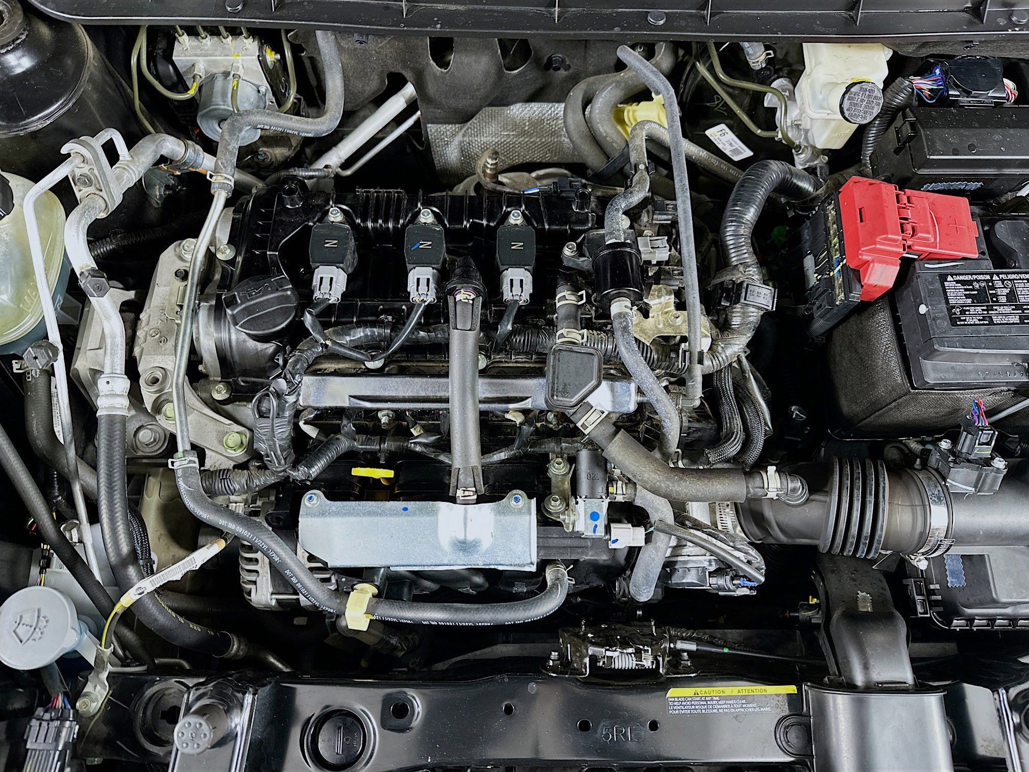 Used 2023 Nissan Kicks SR image 30