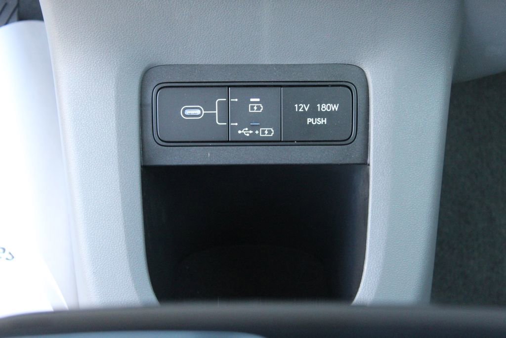 Used 2025 Hyundai Ioniq 5 Limited image 22