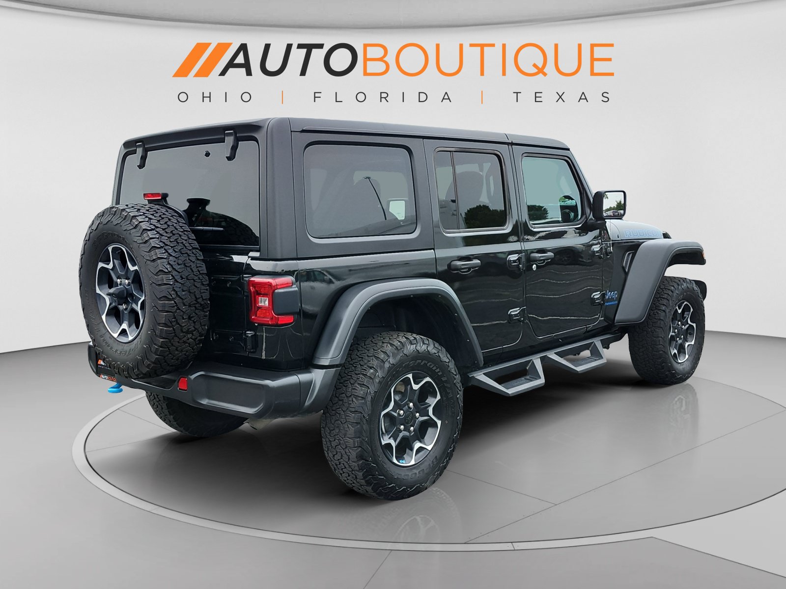 Used 2023 Jeep Wrangler Unlimited Rubicon 4xe w/ Cold Weather Group AWD/4WD image 6