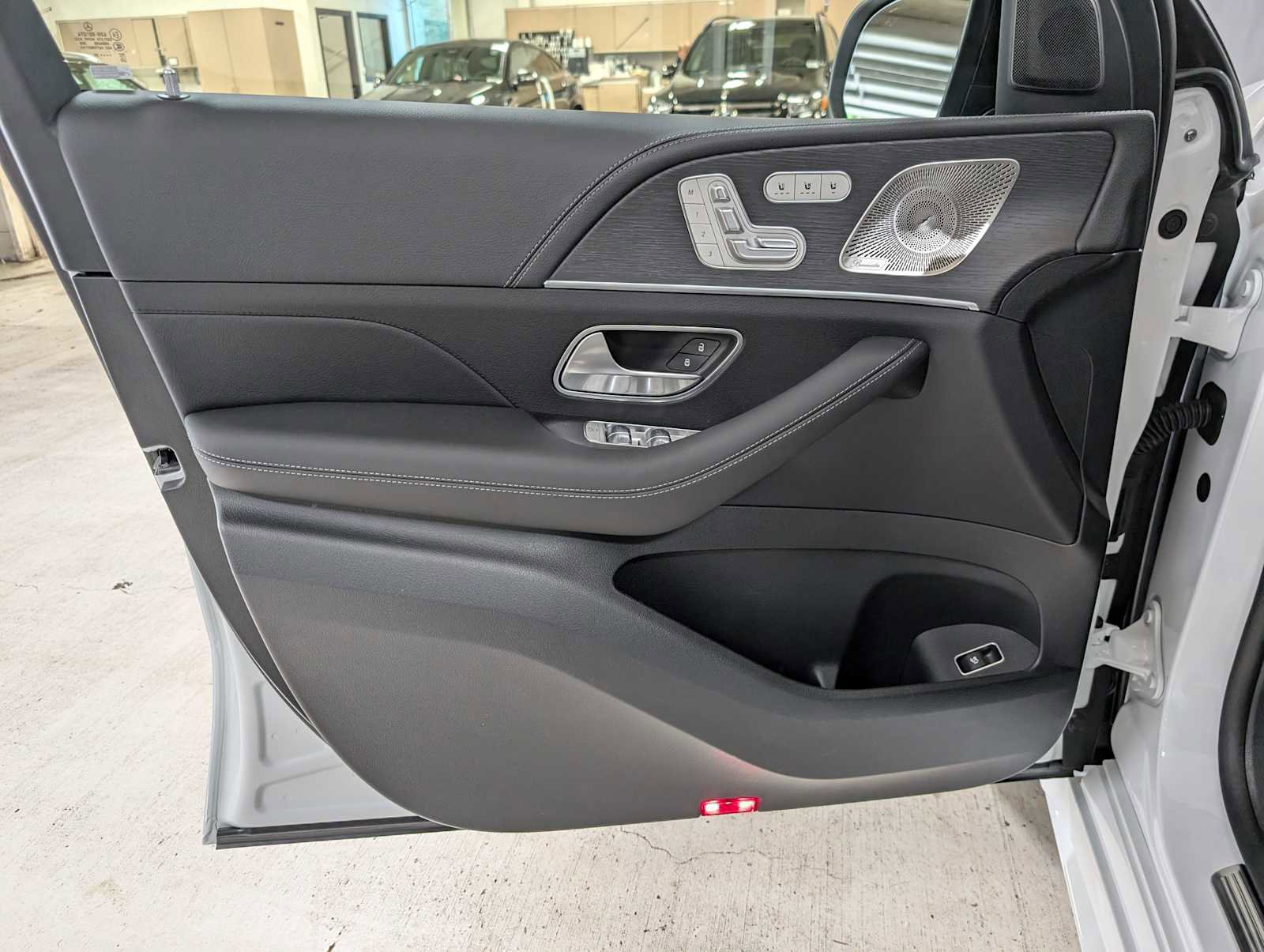 New 2025 Mercedes-Benz GLE 53 AMG 4MATIC Coupe image 23