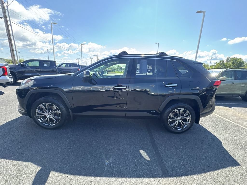 Used 2023 Toyota RAV4 Limited AWD/4WD image 5