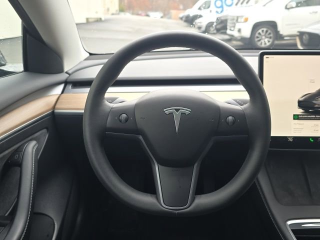 Used 2023 Tesla Model 3 Standard Range image 14